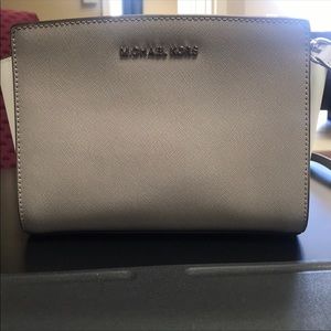 Michael Kors Selma mini purse. EXCELLENT CONDITION